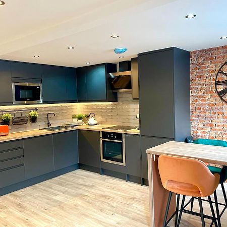 Smart/ Modern One Bedroom Flat パーリー エクステリア 写真