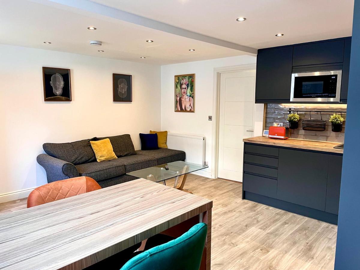 Smart/ Modern One Bedroom Flat パーリー エクステリア 写真