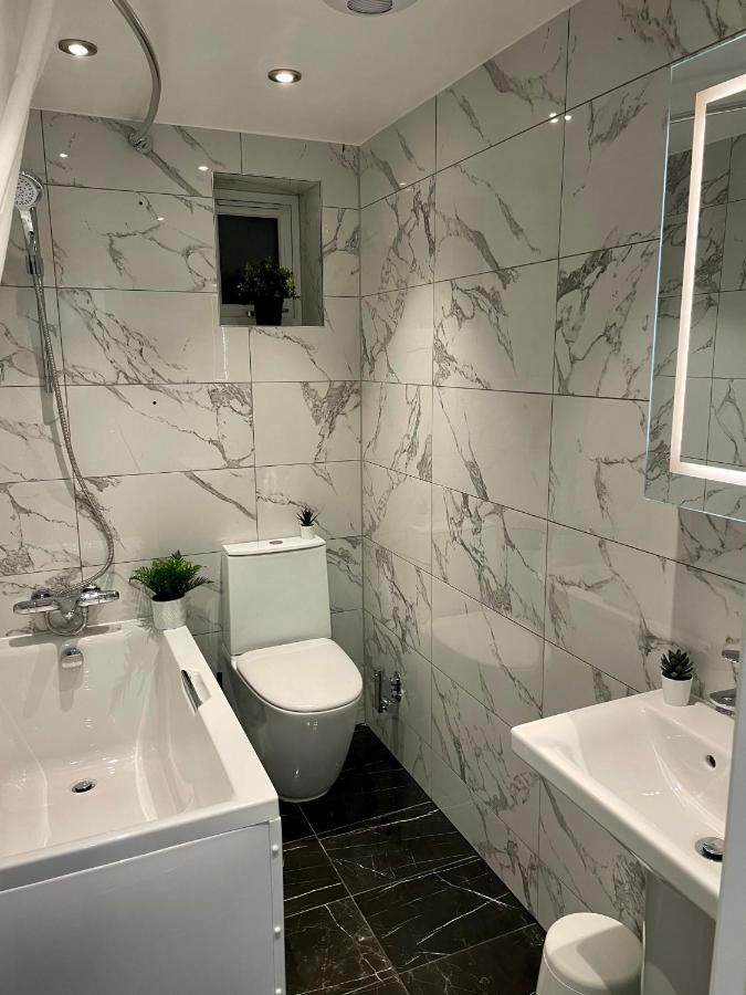 Smart/ Modern One Bedroom Flat パーリー エクステリア 写真