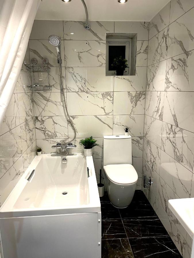 Smart/ Modern One Bedroom Flat パーリー エクステリア 写真